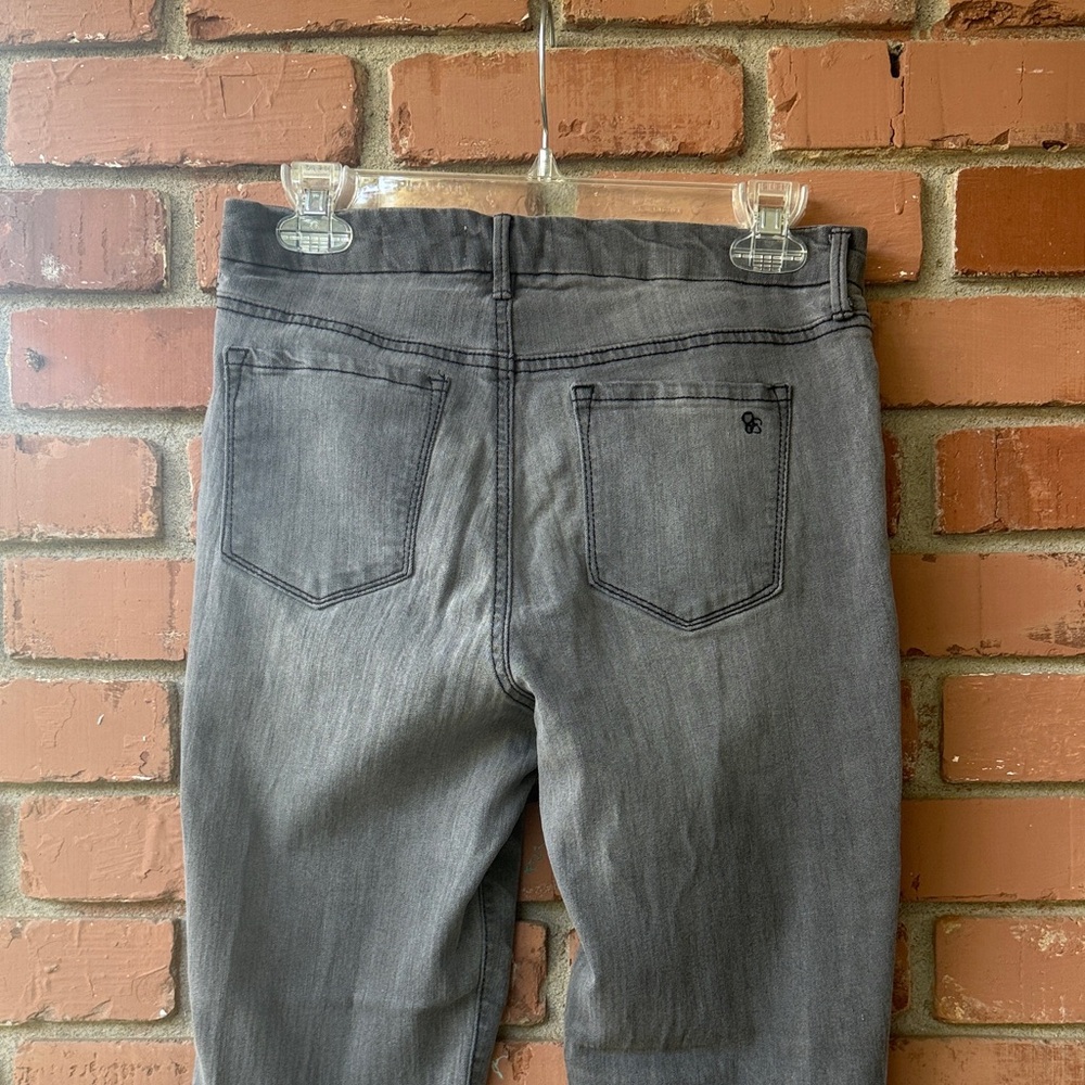 Gray Denim Jeans - Picture 4 of 4